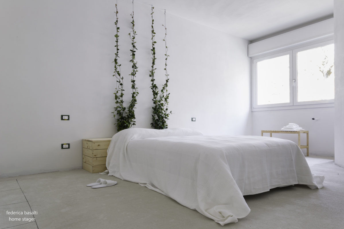 Foto Laterale Camera da letto matrimoniale dopo homestaging